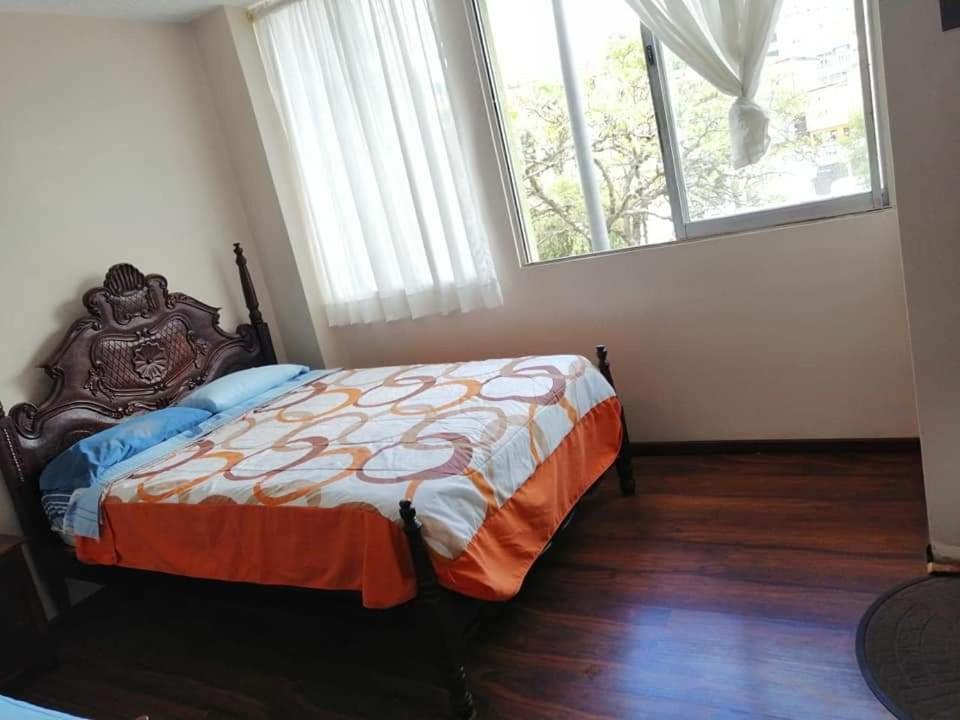 Hotel Saraguro ロハ エクステリア 写真