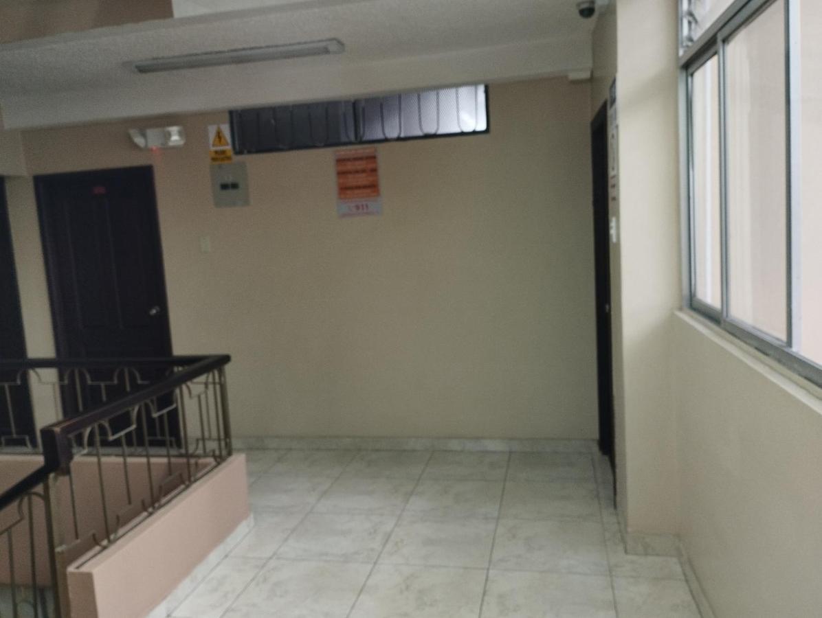 Hotel Saraguro ロハ エクステリア 写真