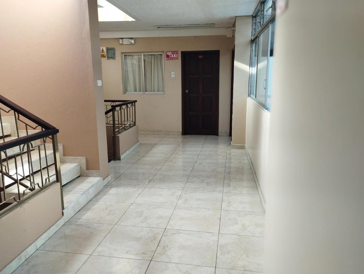 Hotel Saraguro ロハ エクステリア 写真